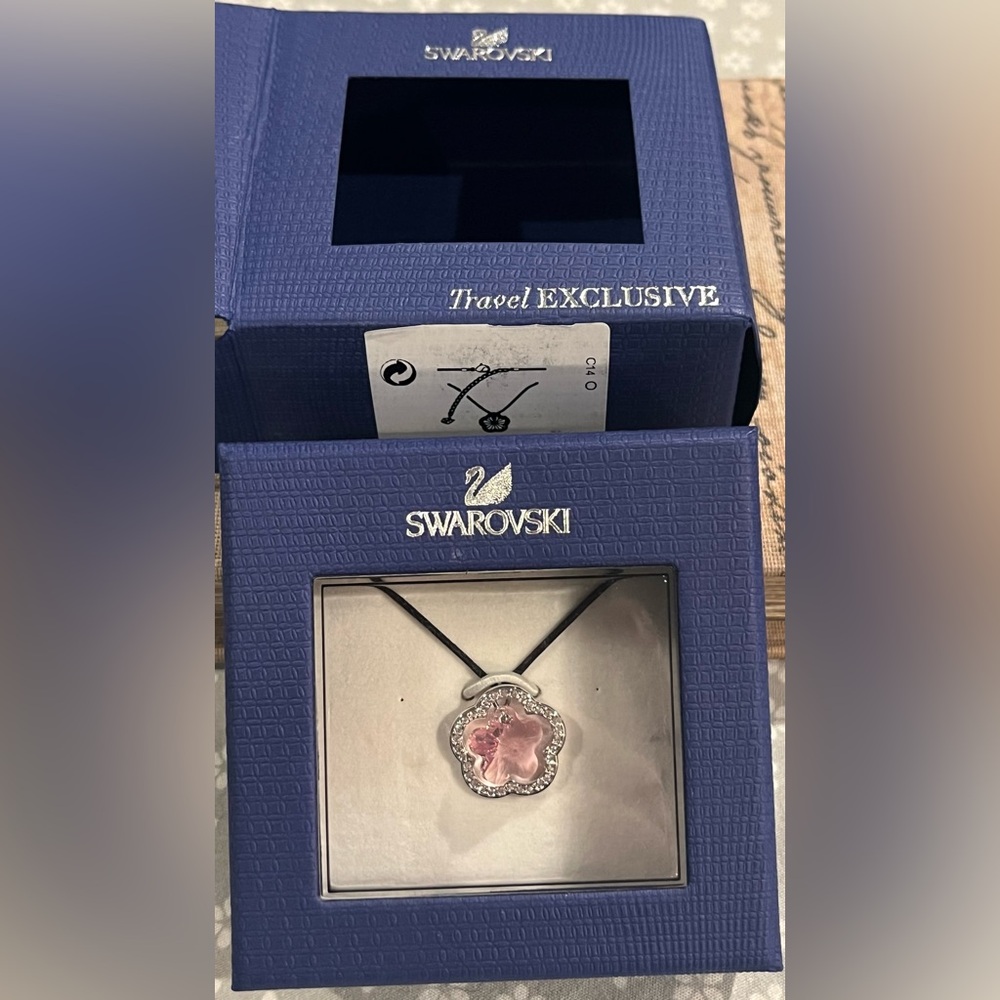 Swarovski Pink Flower Crystal Pendant Necklace in silver tone new in box
